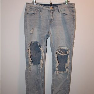 BDG Slim Boyfriend Jeans